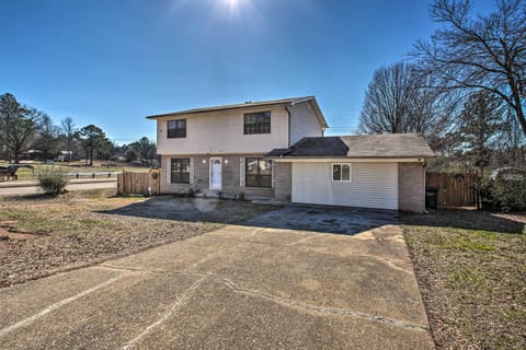 Hot Springs Vacation Rental | 5BR | 3BA | 1,850 Sq Ft | 2 Steps to Access