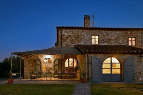 Villa Gigi at night