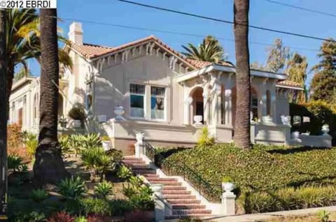 This is the view from the street. The cottage is completely detached, in back.
