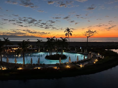 Outdoor pool, a heated pool