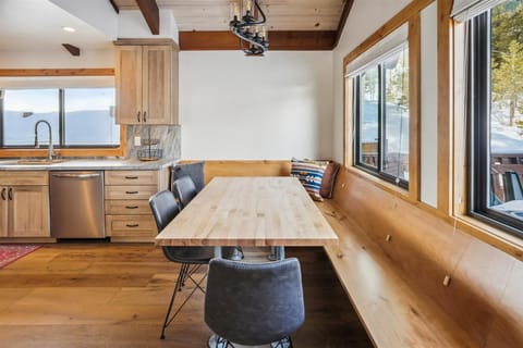 main level-dining room-_dsc2457