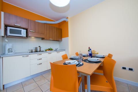 Kitchen and dining area