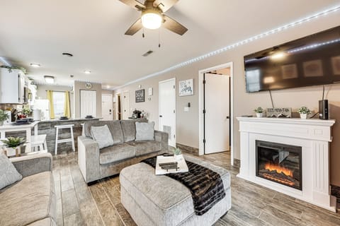 Living Room | Central A/C | Free WiFi