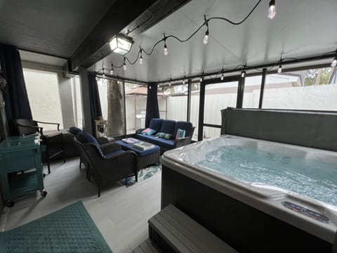 Indoor spa tub