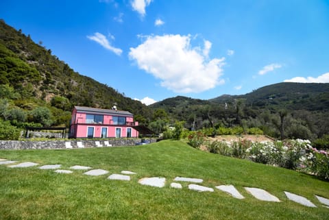 Villa Mirea - Bonassola, Liguria - by NORTHITALY VILLAS vacation rentals