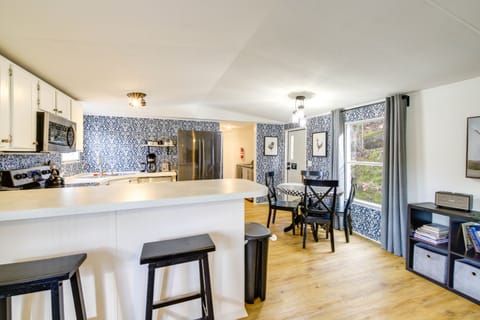 Kitchen | Toaster | Blender | French Press