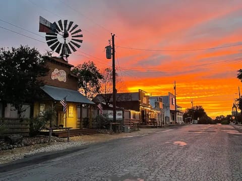 6f183d69-935b-4e62-865a-b3d9f7e0f047