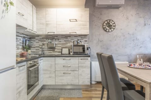 Dining Room, Kitchen