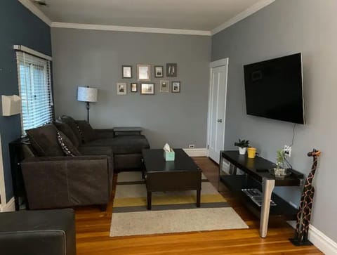 1st floor living room