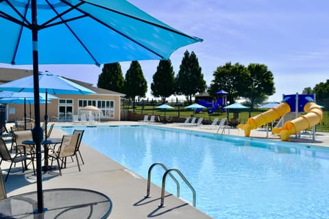 Indoor pool, outdoor pool