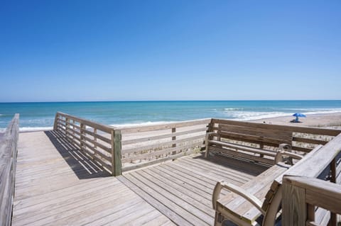 Beach nearby, sun loungers