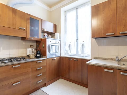 Cabinetry, Countertop, Property, Furniture, Kitchen Sink, Building, Sink, Kitchen, Drawer, Wood