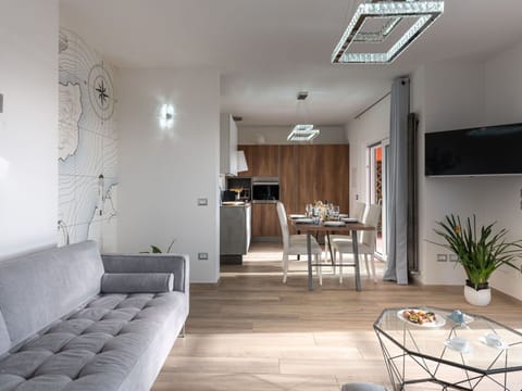 Furniture, Property, Plant, Houseplant, Table, Interior Design, Flooring, Floor, Wood, Building