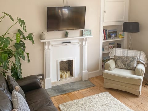 Living area | The Wee Cottage - The Wee Places, Dunfermline