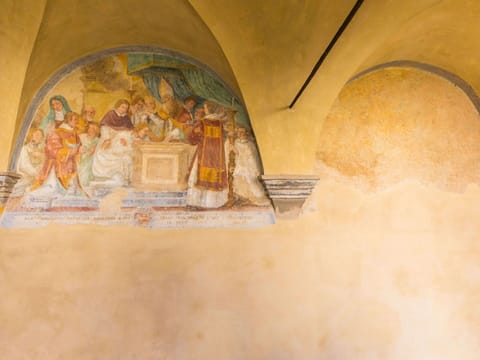 Cloud, Sky, Wood, Plant, Floor, Outdoor Furniture, Flooring, Shade, Chair, Hardwood