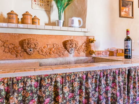 Cloud, Sky, Wood, Plant, Floor, Outdoor Furniture, Flooring, Shade, Chair, Hardwood