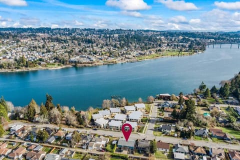 Aerial view of home's location.