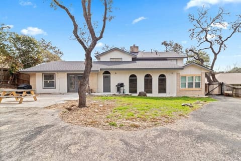 Apartment Entrance is at the back of the property. Backyard is also a shared space.
