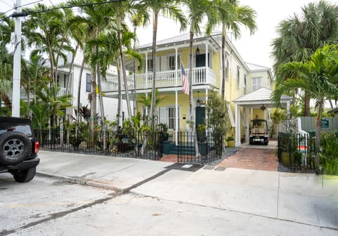 Beautiful huge Victorian with 4 BR and 5 baths steps off Duval but still quiet.