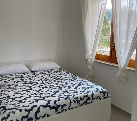 4 bedrooms, in-room safe, iron/ironing board, free WiFi