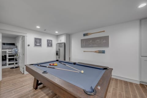 Challenge your friends to a game of pool on this brand new table!