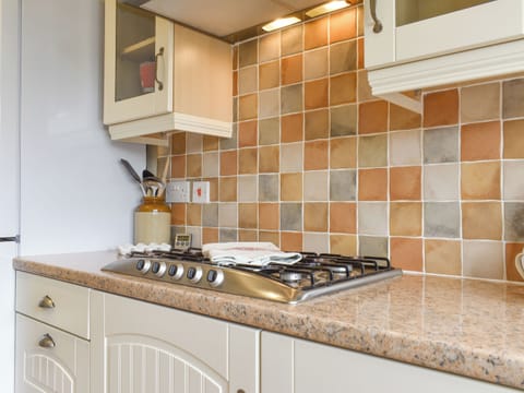Kitchen | Llamedos, Bideford