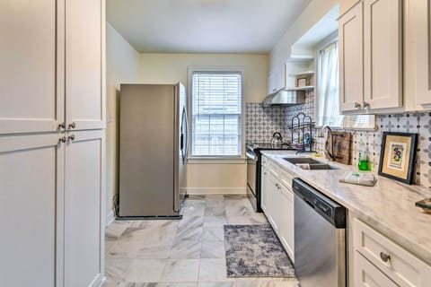 Kitchen | Dishwasher | Tea Kettle | Trash Bags & Paper Towels Provided