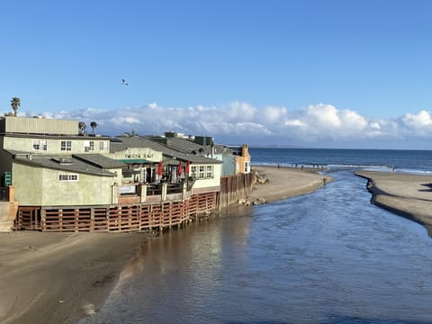 Beach nearby, sun loungers