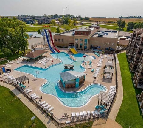 Indoor pool, outdoor pool