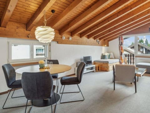 Furniture, Property, Chair, Table, Wood, Interior Design, Architecture, Floor, Flooring, Building