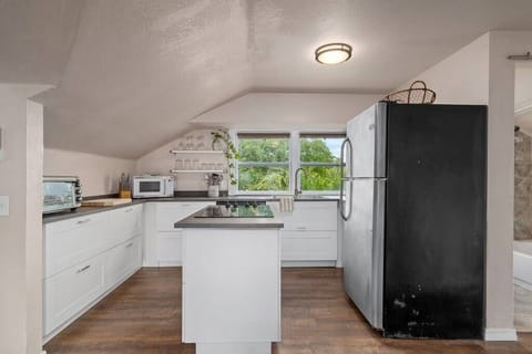 Open concept kitchen 