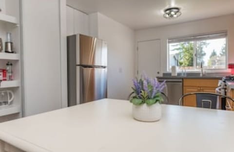 Enjoy an open floor plan living room, dining room and kitchen.