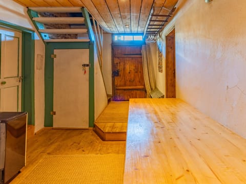 Entrance / Reception