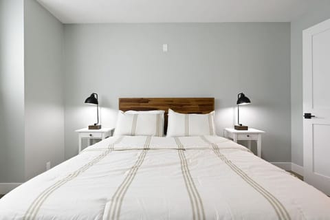 1 bedroom, memory foam beds, desk, iron/ironing board