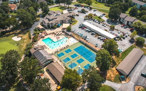 Indoor pool, outdoor pool