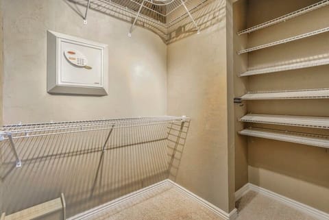 Master Bedroom Closet