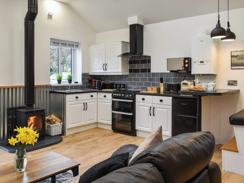Open plan living space | Perthi Bach, Porthmadog