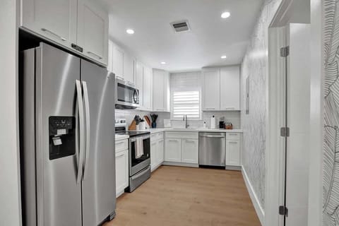 Villa 4 (2 bed/2bath unit) fully stocked kitchen. Perfectly updated with everything you need to cook your favorite meal.