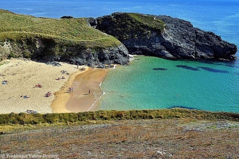 Beach nearby, sun loungers