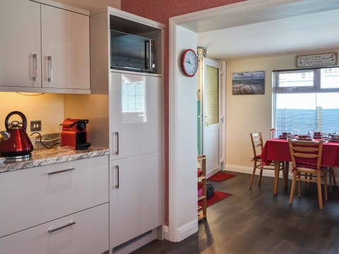 Kitchen | Corner Cottage, Bridlington