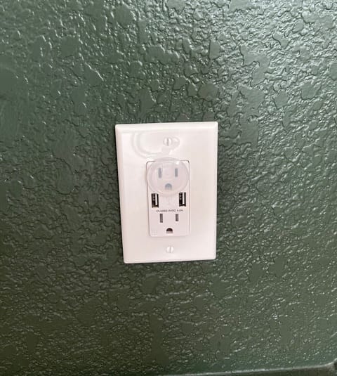 USB-C outlets in almost all bedrooms