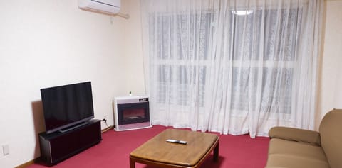 Living area | TV