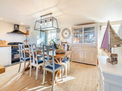 Kitchen/diner | The Old Net Shed, Banff