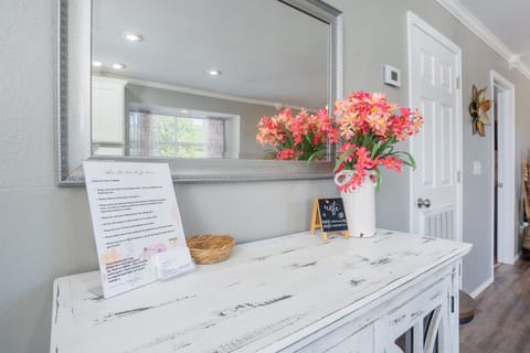 Featuring a a wide mirror—perfect for your best selfie or just admiring your outfit!