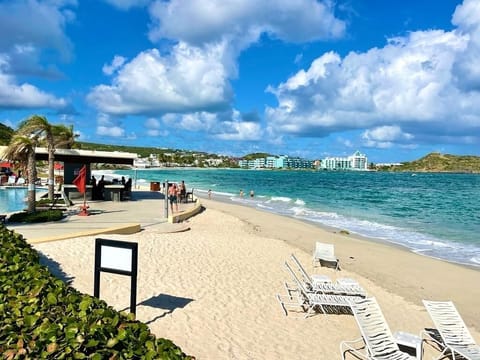 Beach | Sun loungers, beach towels