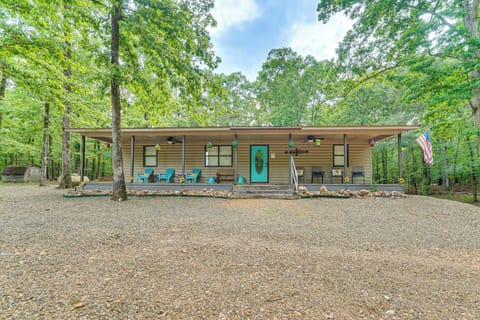 Broken Bow Vacation Rental | 3BR | 2BA | 1,600 Sq Ft | 3 Steps to Enter