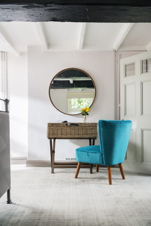 Master Dressing Table