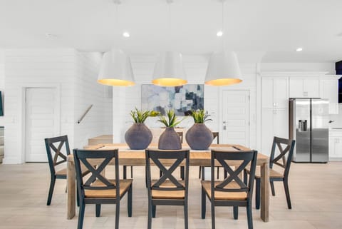 Nautilus preens magazine-quality nouveau beach decor throughout!