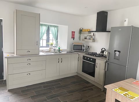 Shannon Castle Holiday Cottages Type C , Riverside Holiday Accommodation Available in Ballysteem, County Limerick