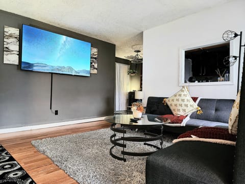 Smart TV, fireplace, music library, video library